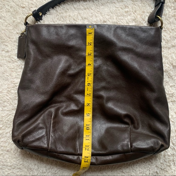 Coach shoulder bag - Picture 4 of 14